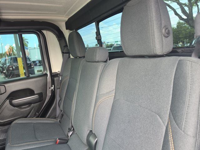 2025 Jeep Gladiator Sport S