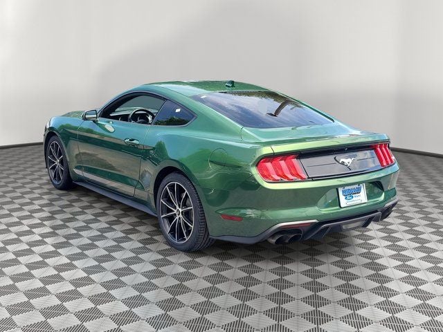 2022 Ford Mustang EcoBoost