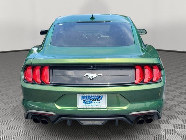 2022 Ford Mustang EcoBoost