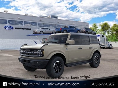 2026 Ford Bronco Outer Banks
