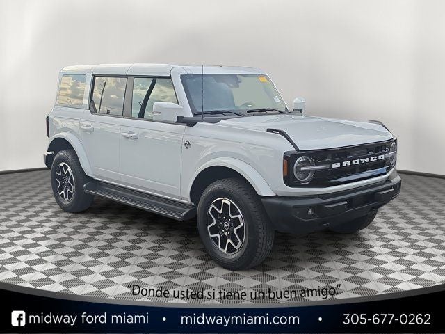 2025 Ford Bronco Outer Banks