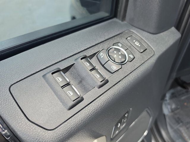 2022 Ford F-350SD Lariat Ultimate Pkg