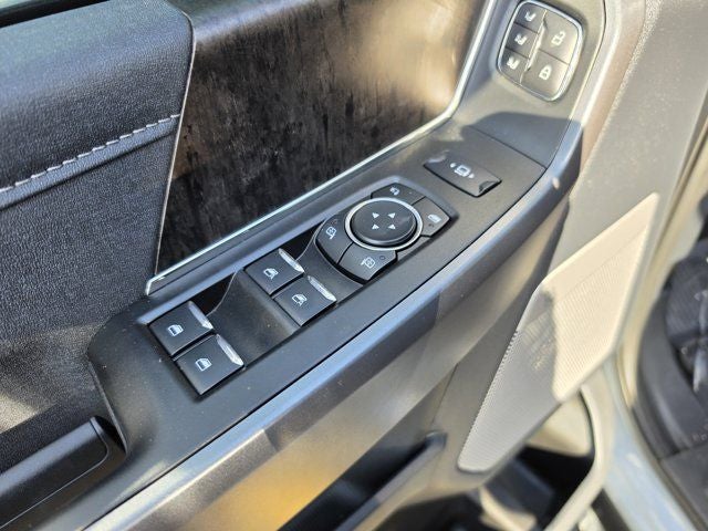 2025 Ford F-350SD Lariat DRW