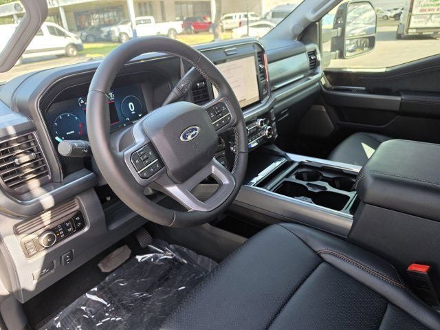 2025 Ford F-350SD Lariat DRW