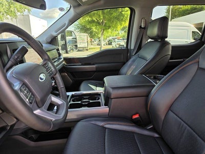2025 Ford F-350SD Lariat DRW