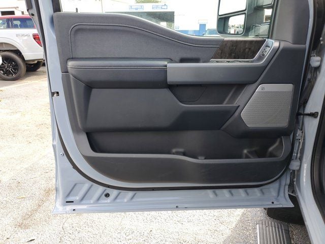 2024 Ford F-350SD Lariat DRW Ultimate Pkg