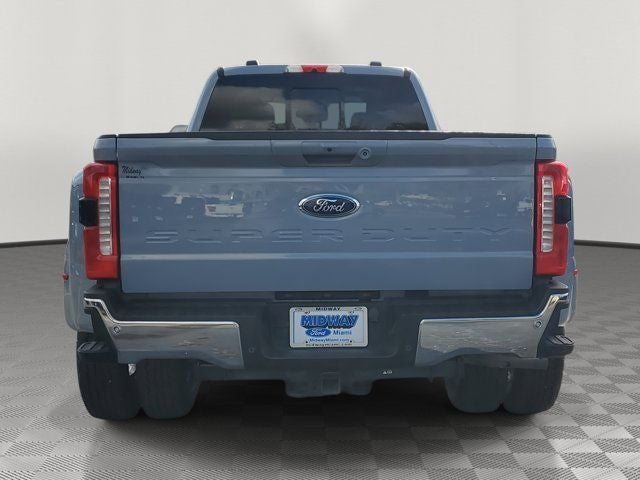 2024 Ford F-350SD Lariat DRW Ultimate Pkg