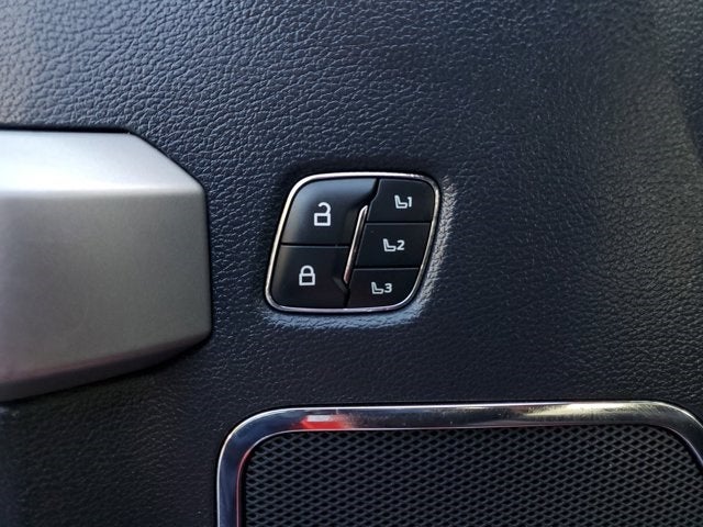 2022 Ford F-450SD Lariat DRW