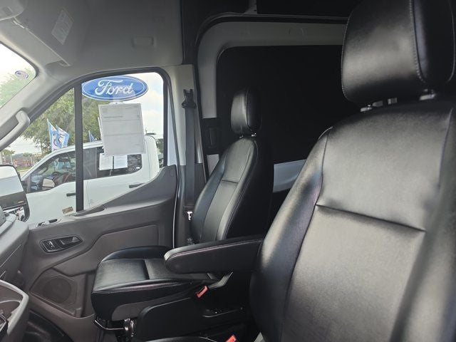 2024 Ford Transit-250 Base HR