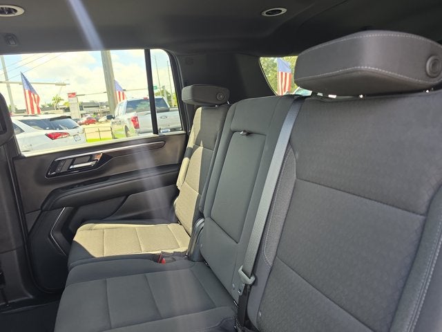 2025 Chevrolet Suburban LS