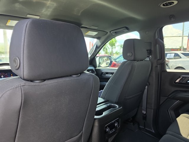 2025 Chevrolet Suburban LS