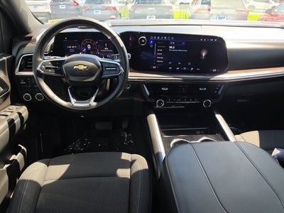 2025 Chevrolet Suburban LS