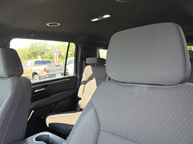 2025 Chevrolet Suburban LS