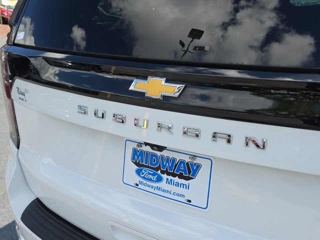 2025 Chevrolet Suburban LS