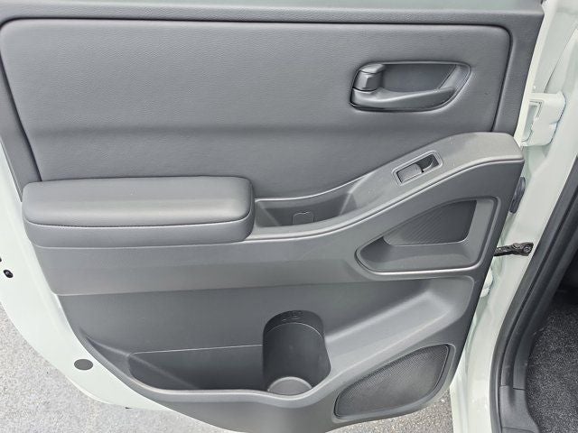 2025 Nissan Frontier S