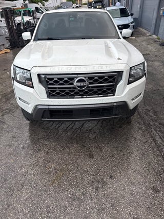 2022 Nissan Frontier SV
