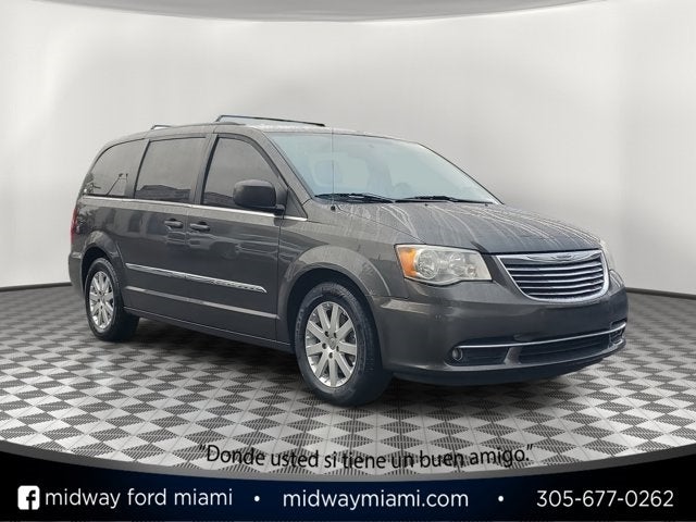2016 Chrysler Town & Country Touring