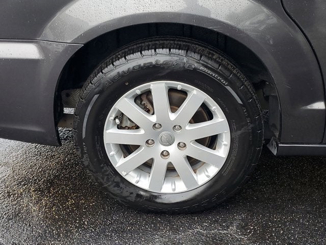 2016 Chrysler Town & Country Touring