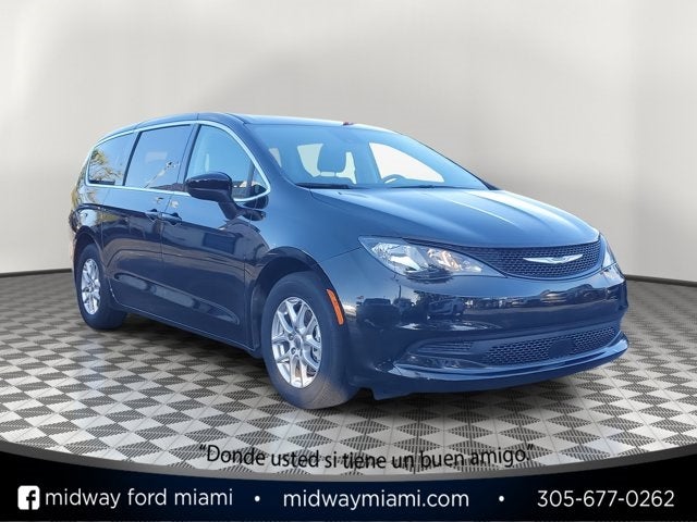 2024 Chrysler Voyager LX