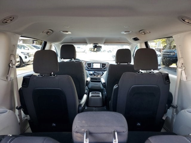 2024 Chrysler Voyager LX