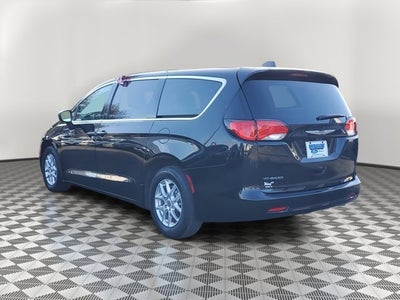 2024 Chrysler Voyager LX