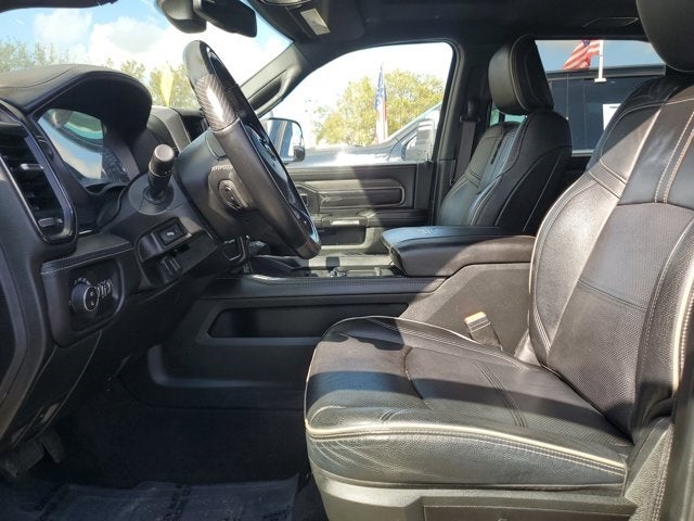 2022 RAM 3500 Limited Night Edition Dually