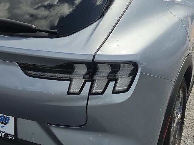 2022 Ford Mustang Mach-E Select
