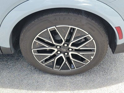 2025 Ford Mustang Mach-E Premium RWD