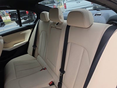 2025 BMW 3 Series 330i