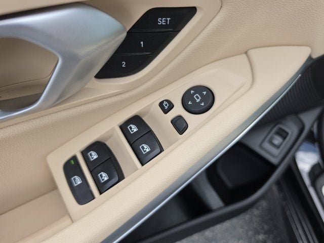 2025 BMW 3 Series 330i