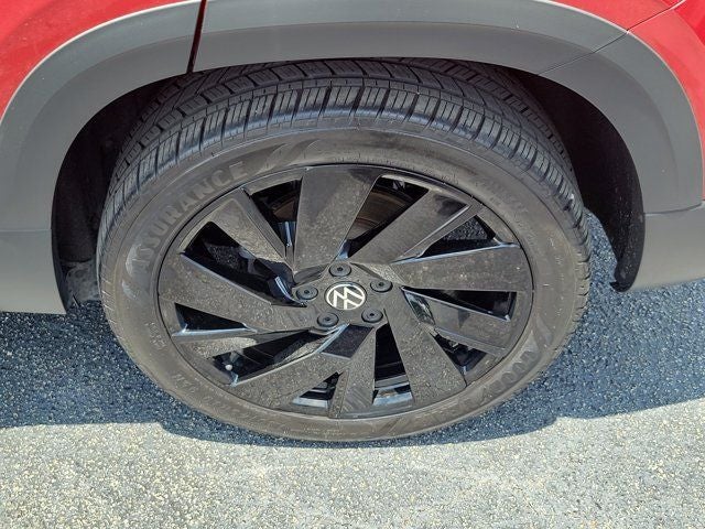 2024 Volkswagen Taos 1.5T SEL
