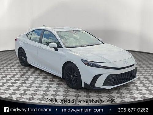 2025 Toyota Camry SE