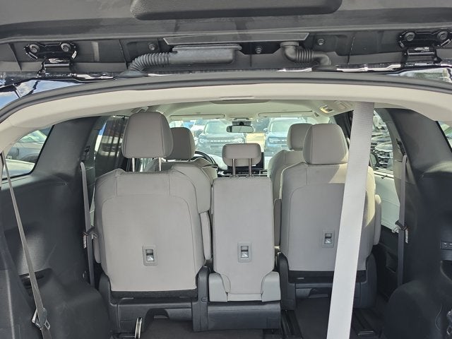 2025 Toyota Sienna LE 8 Passenger