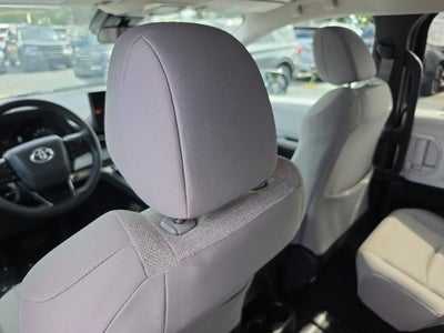 2025 Toyota Sienna LE 8 Passenger