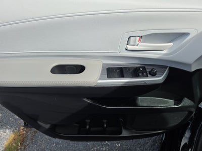 2025 Toyota Sienna LE 8 Passenger