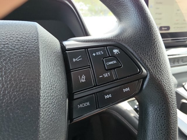 2025 Toyota Sienna LE 8 Passenger