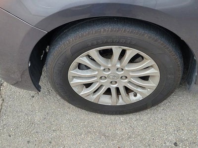 2014 Toyota Sienna XLE 8 Passenger