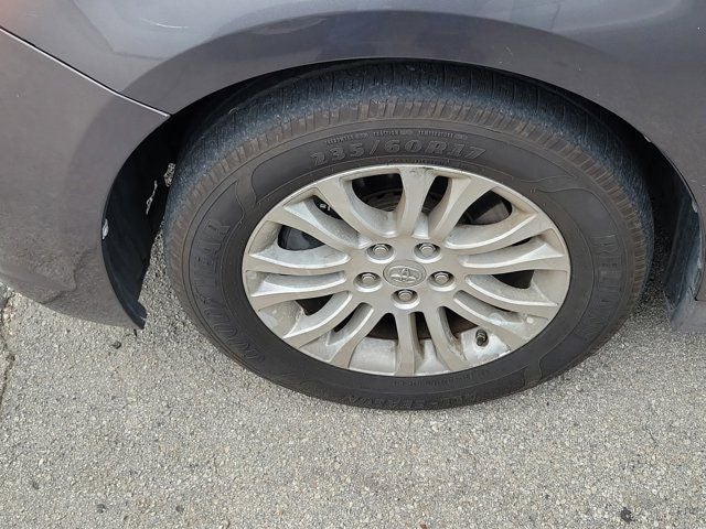 2014 Toyota Sienna XLE 8 Passenger