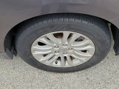 2014 Toyota Sienna XLE 8 Passenger
