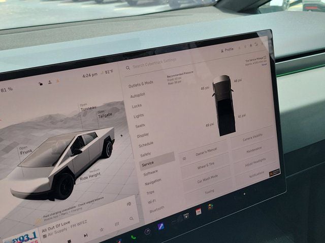 2024 Tesla Cybertruck Base