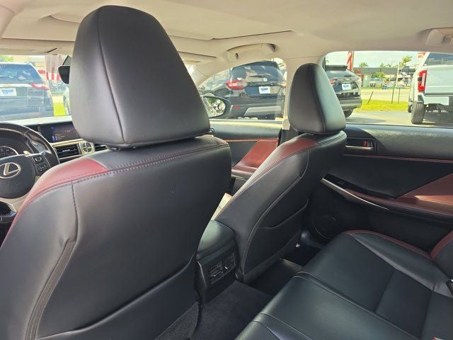 2017 Lexus IS 200t