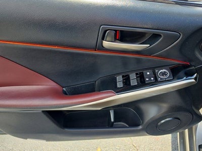 2017 Lexus IS 200t