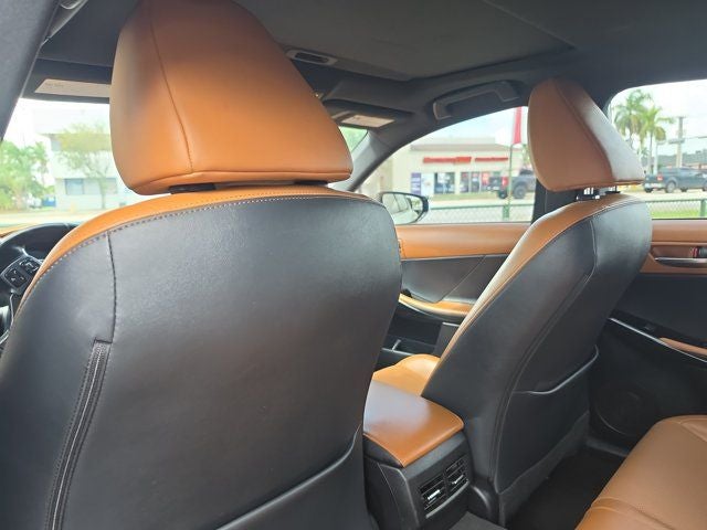 2024 Lexus IS 300
