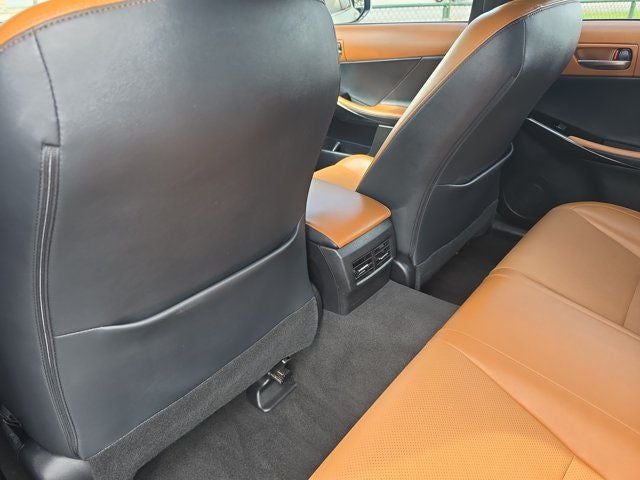 2024 Lexus IS 300