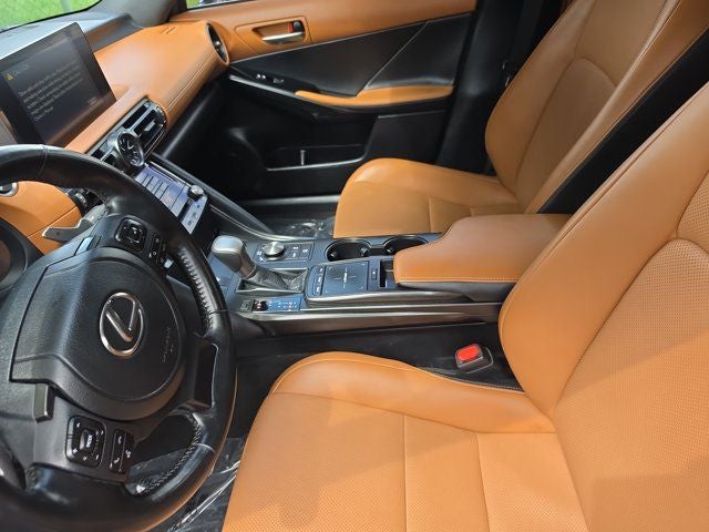 2024 Lexus IS 300