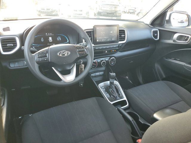 2023 Hyundai Venue SE