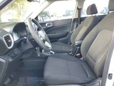 2023 Hyundai Venue SE