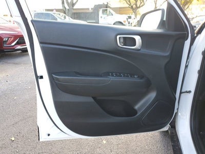 2023 Hyundai Venue SE