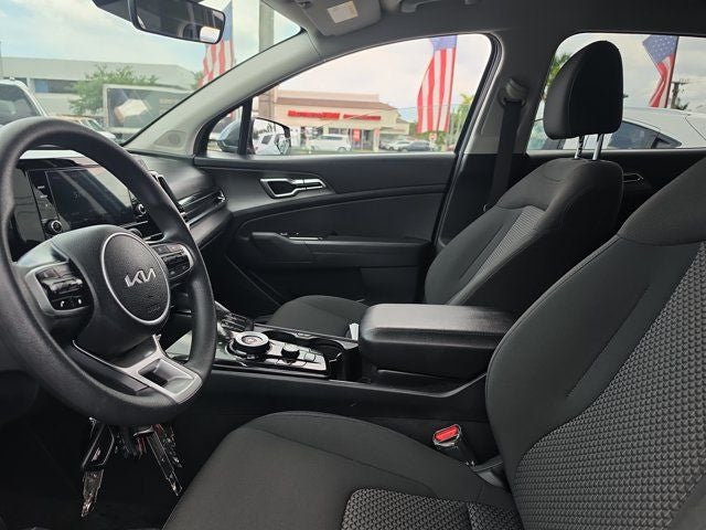 2024 Kia Sportage Hybrid LX