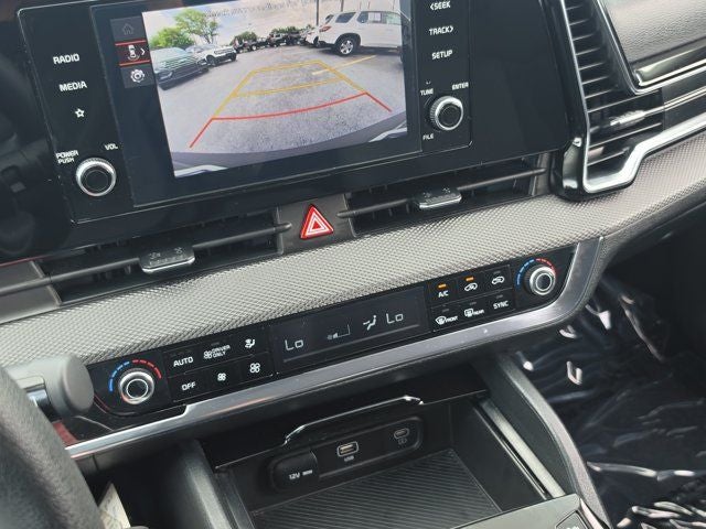 2024 Kia Sportage Hybrid LX